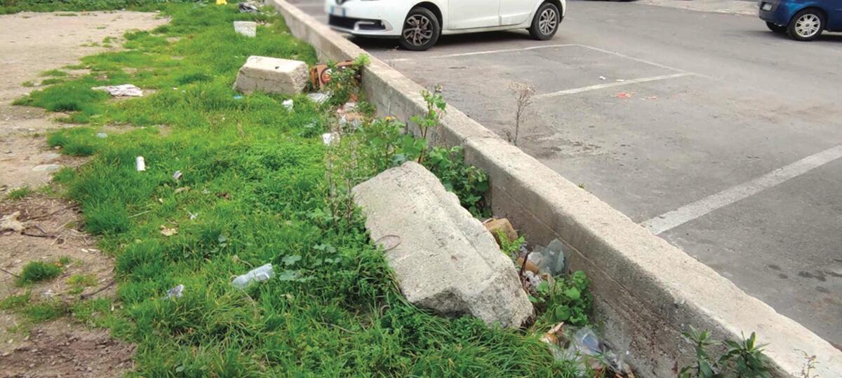 Nei quartieri di Crotone: strani avvistamenti in via Giacomo Manna - 