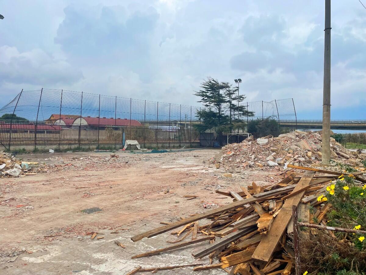 Crotone - L'ex Chiesa di Fondo Gesù non esiste più - 