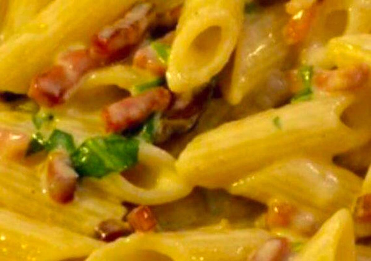 Le Ricette di Patrizia: Pennette con speck e funghi - 
