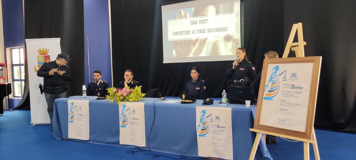 Crotone, gli studenti del "Pertini-Santoni" protagonisti del progetto PretenDiamo Legalità - 