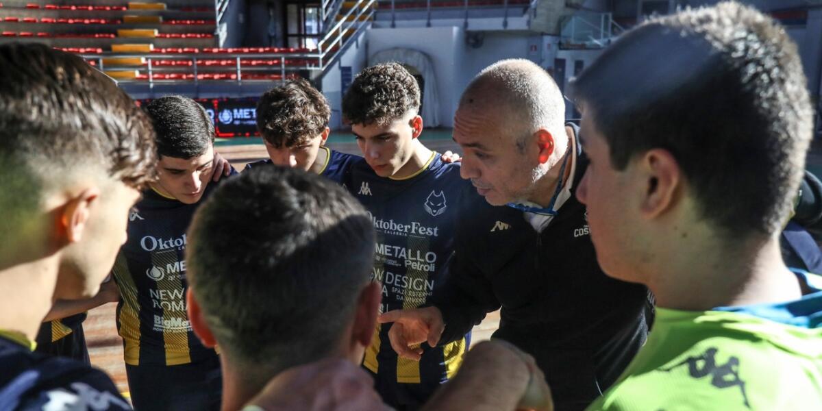 Calcio a 5 - Lupacchiotti in trasferta sul campo del Lamezia - 