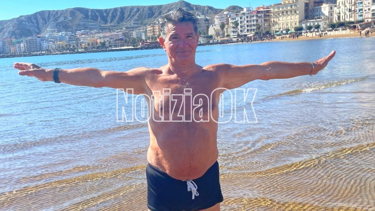 Crotone - Un bel tuffo anche d'inverno, il mare come medicina naturale - 