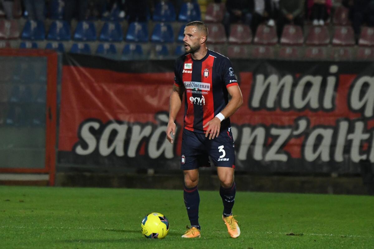 #CrotoneBenevento 0-0 | Scegli il migliore in campo - Serie C 2023-2024
Stadio Ezio Scida, Crotone
Nella foto: Maxime Giron