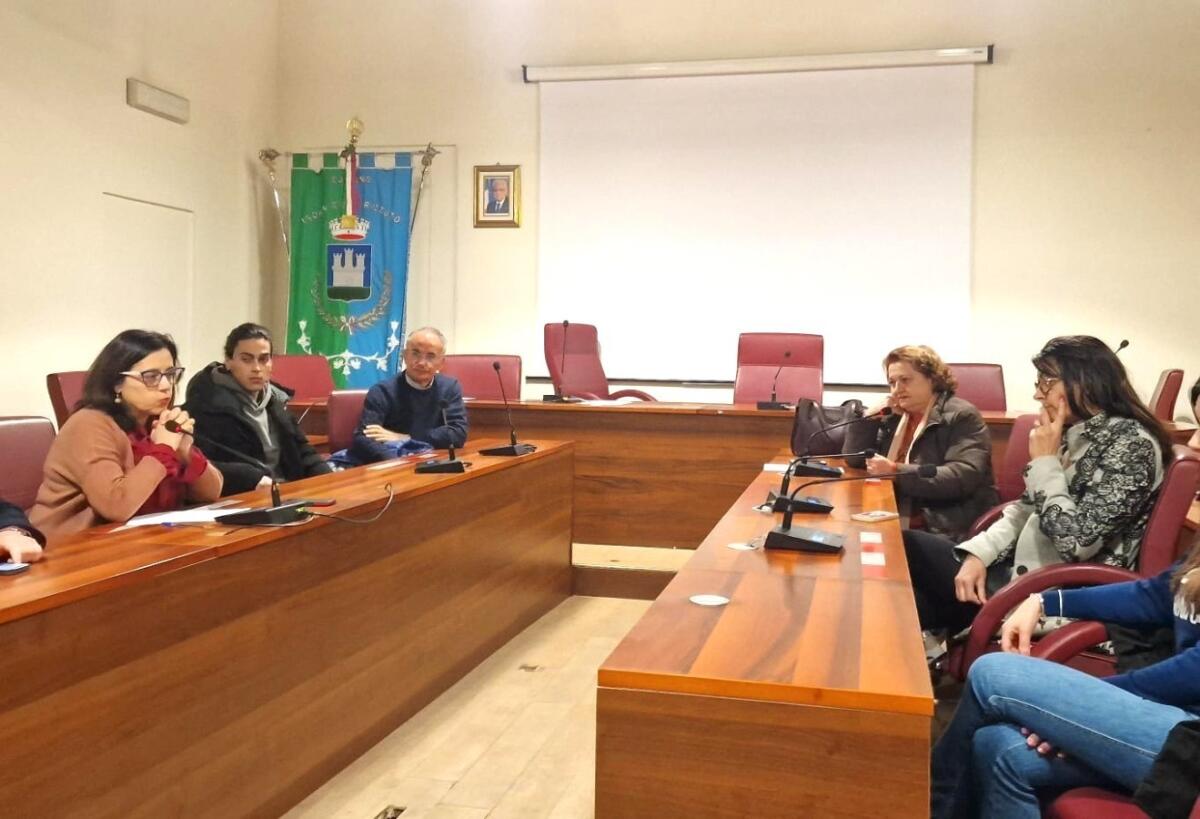 Isola di Capo Rizzuto, nomina Silvana Scorza: l'augurio dell'Amministrazione Comunale - 
