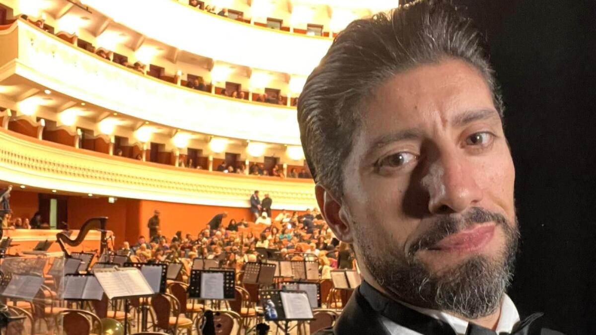 Al Politeama applausi per l'omaggio a Morricone: nel coro anche il crotonese Giuseppe Calabretta - 