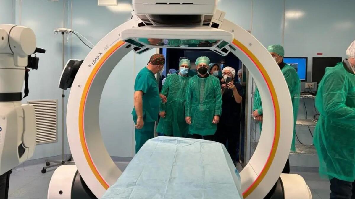 (Video) L’Unical installa all’Annunziata di Cosenza un braccio robotico per la neurochirurgia - 