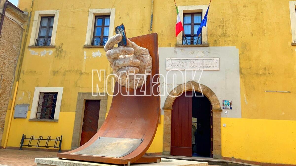 Cutro, con l'arte il ricordo delle vittime del naufragio di Steccato - 