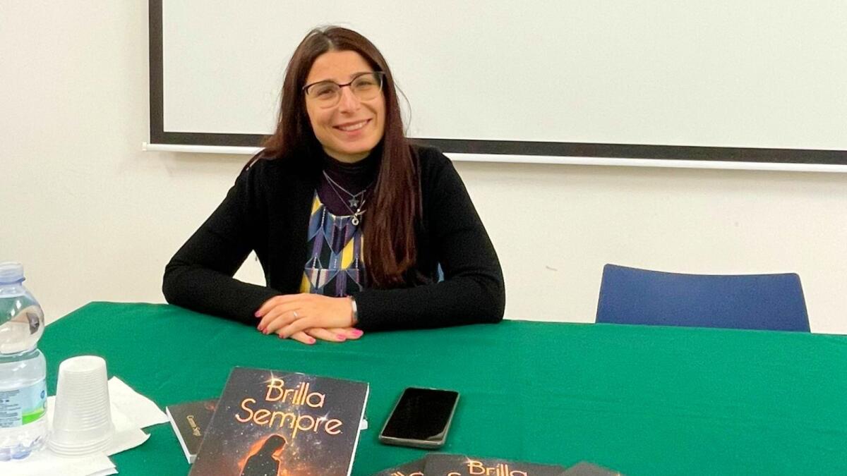 Nel libro di Carmen Sergi l'invito a brillare sempre: presentazione a Petilia Policastro - 
