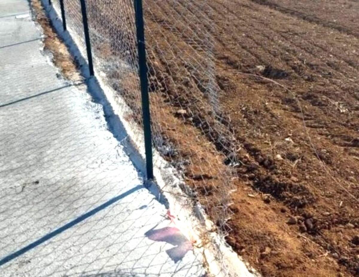 Isola di Capo Rizzuto, atti vandalici all'Oasi Canina - 