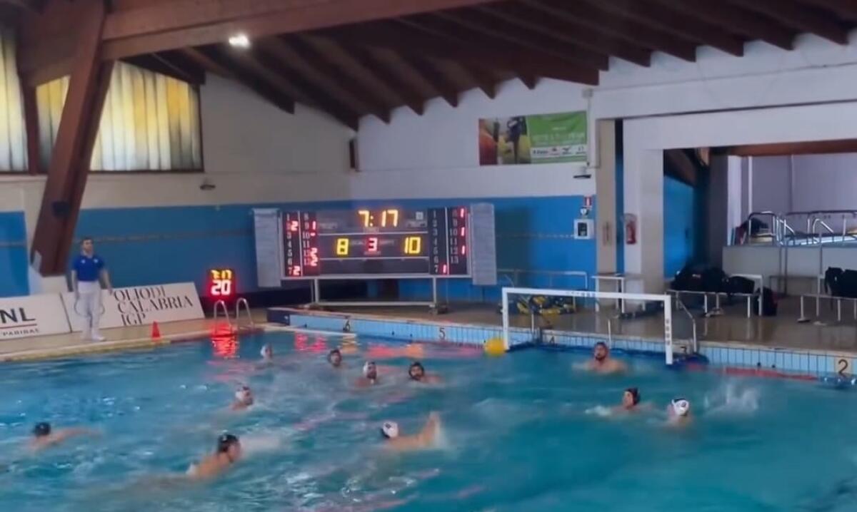 Sconfitta la Cosenza pallanuoto maschile in serie C - 