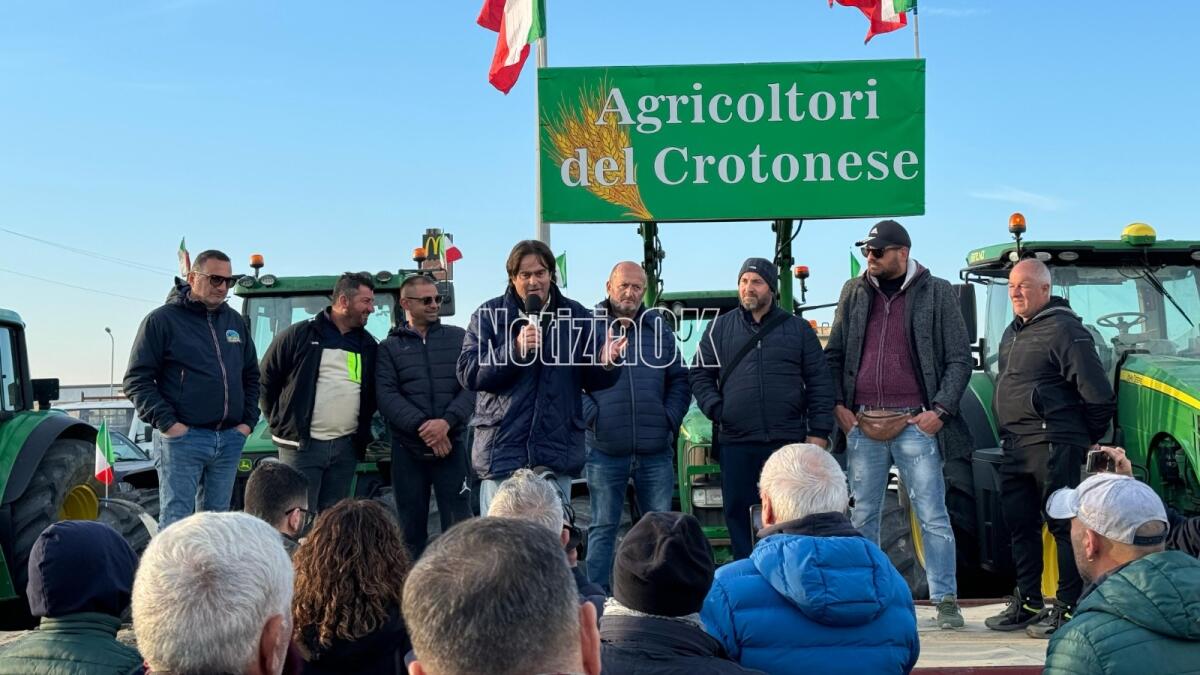 Danilo Calvani leader degli agricoltori in Calabria: "Solidarietà a voi, siete stati i primi a protestare" - 