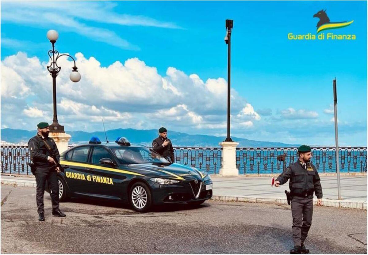 La Guardia di Finanza confisca beni ad un imprenditore per oltre 3 milioni di euro - 