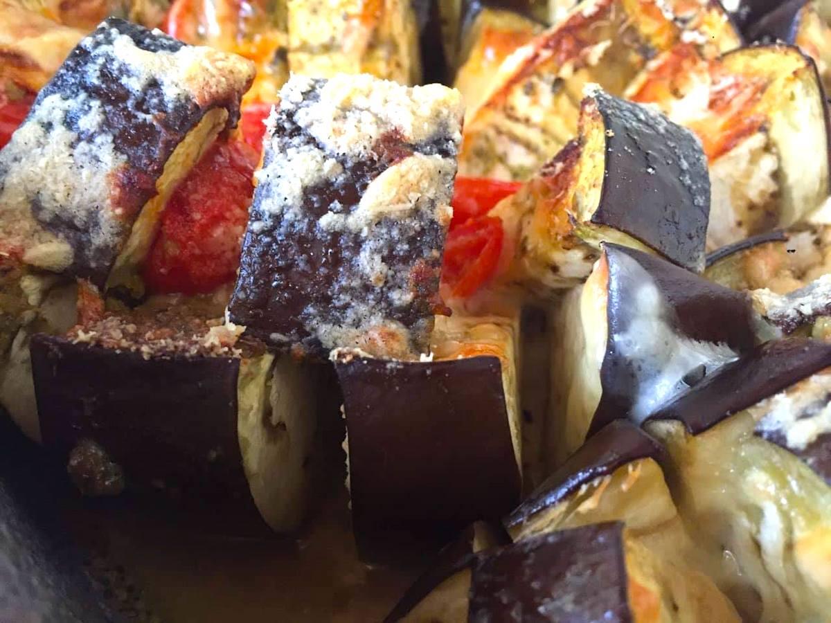 Le Ricette di Patrizia: fantasia e bontà con la fisarmonica di melanzane - 