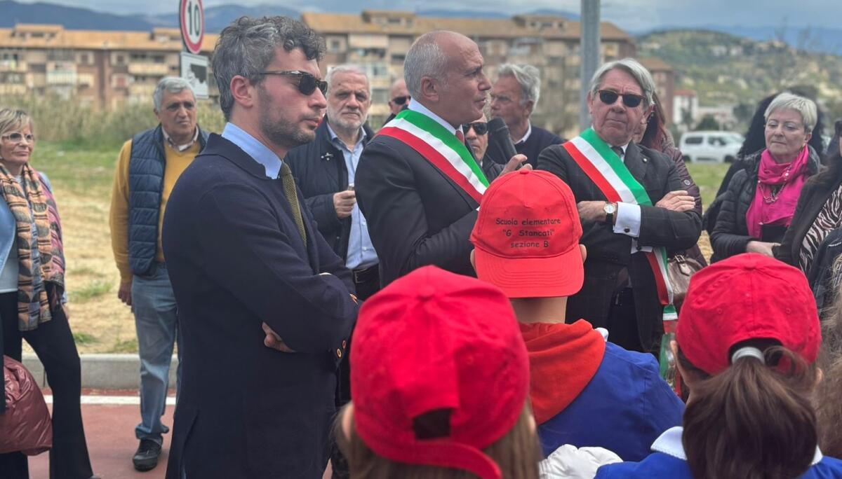 Inaugurato il ponte ciclopedonale che unisce Cosenza e Rende - 