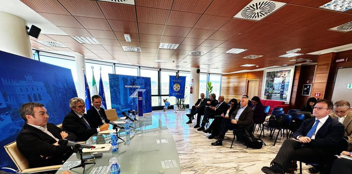 Calabria - I Sindacati incontrano e Occhiuto per discutere di sanità. Ottenuti tavoli di confronto - 