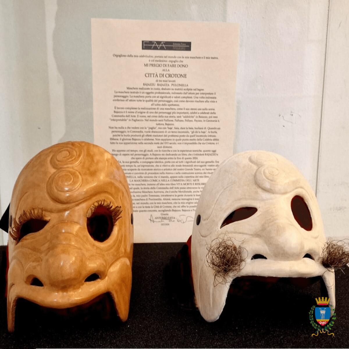 Crotone - Nella Biblioteca Comunale le maschere della Commedia dell’Arte di Antonio Fava - 