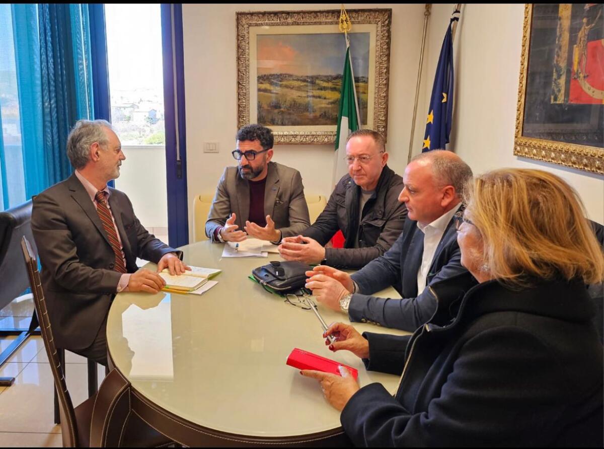 Crotone - Il Commissario dell' Asp incontra i sindacati, inizia un percorso di confronto - 