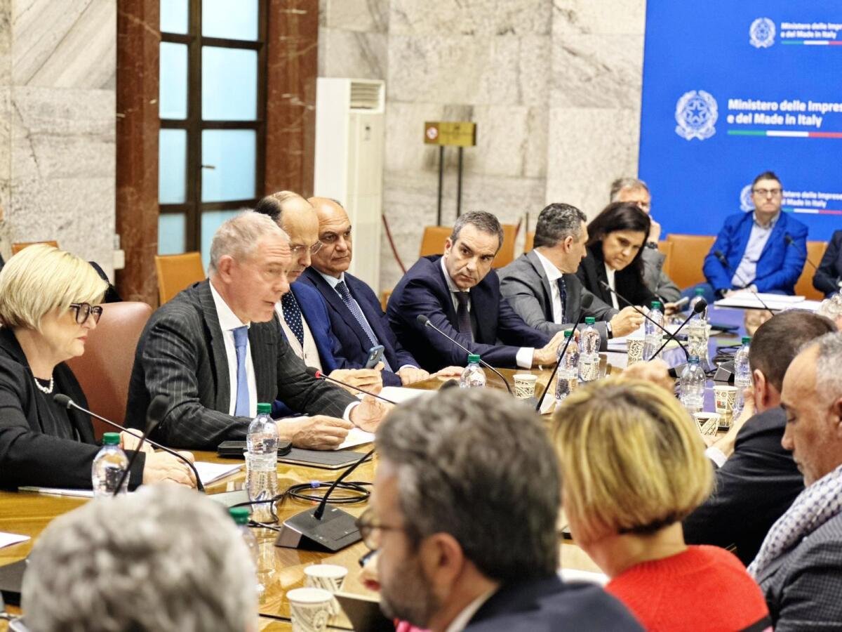 Abramo - Occhiuto: "Garantire livelli occupazionali e trovare soluzione strutturale" - 