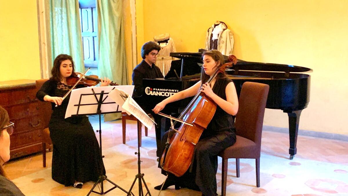 Virtuosismo e fusione d'insieme del Trio Celani- Greco- Mauro, la Beethoven Acam sorprende ancora - 
