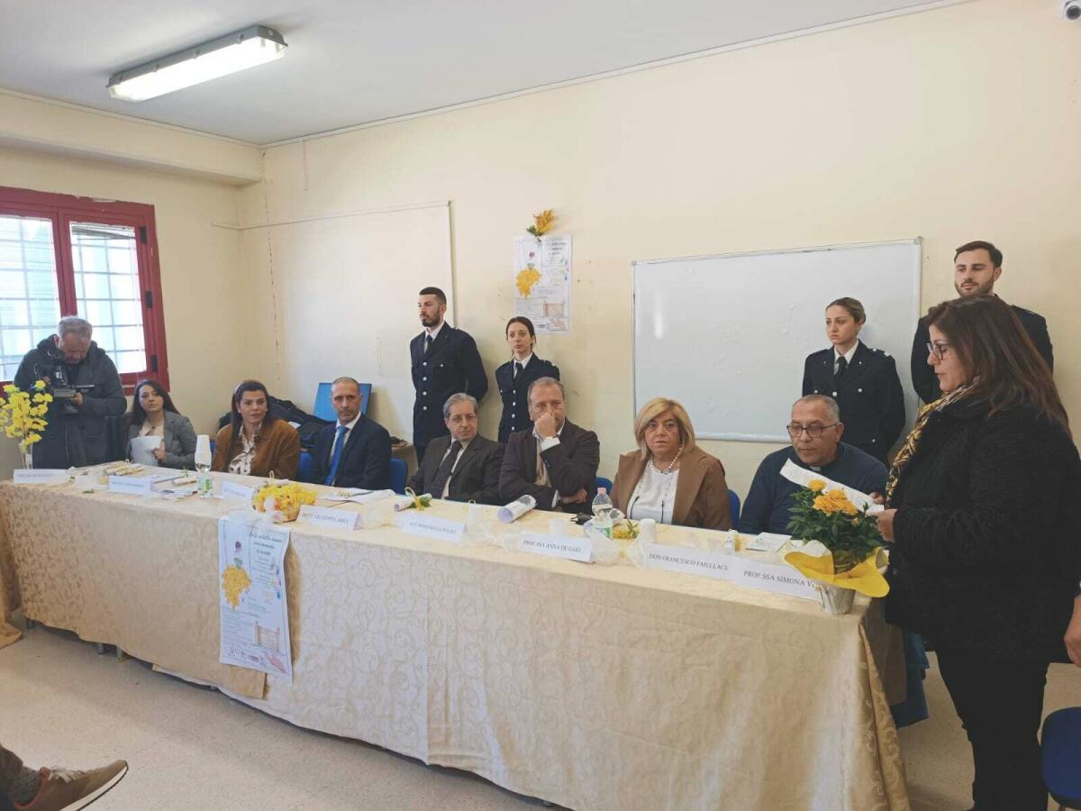 Celebrata la donna nel carcere di Castrovillari - 