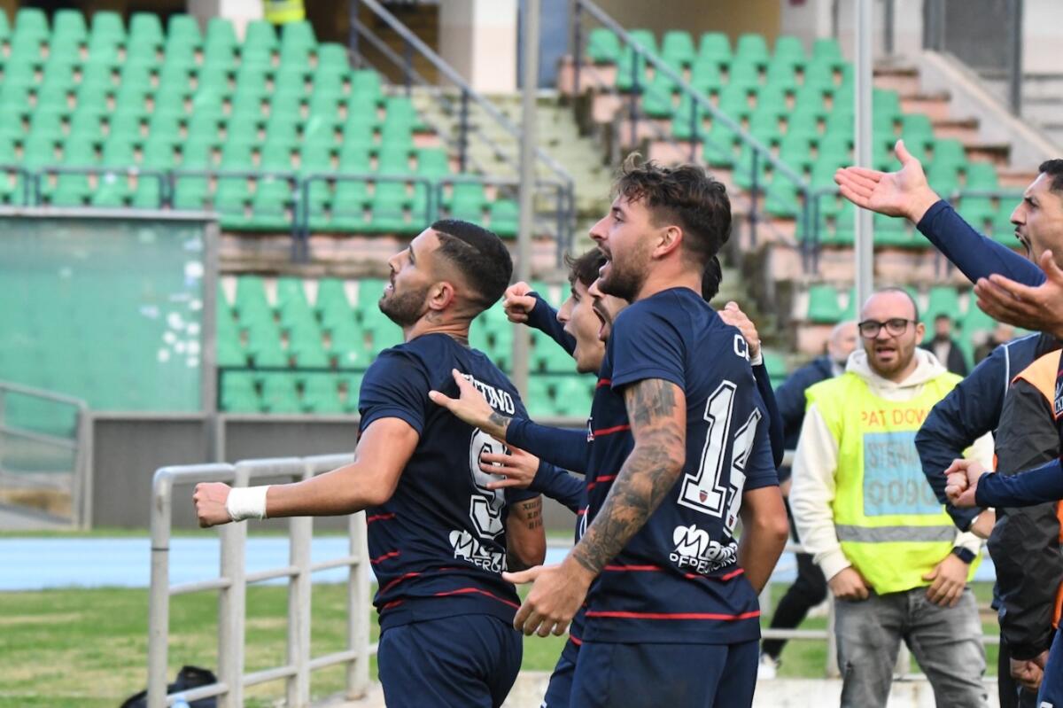Serie B, Cosenza: esonerato Caserta, in panchina ritorna Viali - 