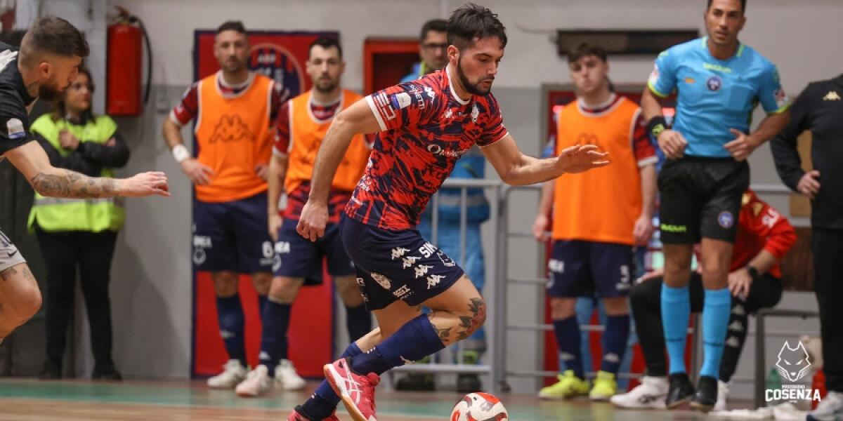Calcio a 5 - Pirossigeno Cosenza, Scalambretti: "Invertiamo il trend negativo in trasferta" - 