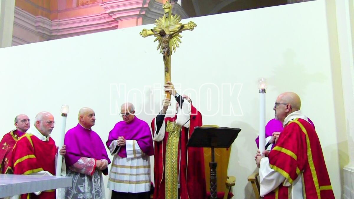 Sabato Santo, oggi è il giorno del silenzio - 