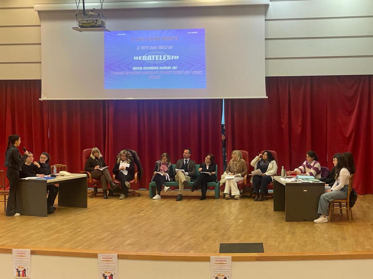 Successo per il Telesio nella quarta edizione del Debate - 