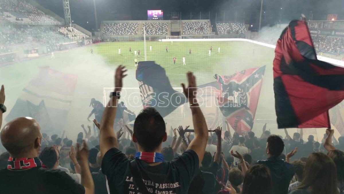 #CrotoneGiugliano | L'Editoriale - Nei momenti più critici bisogna essere più uniti - 