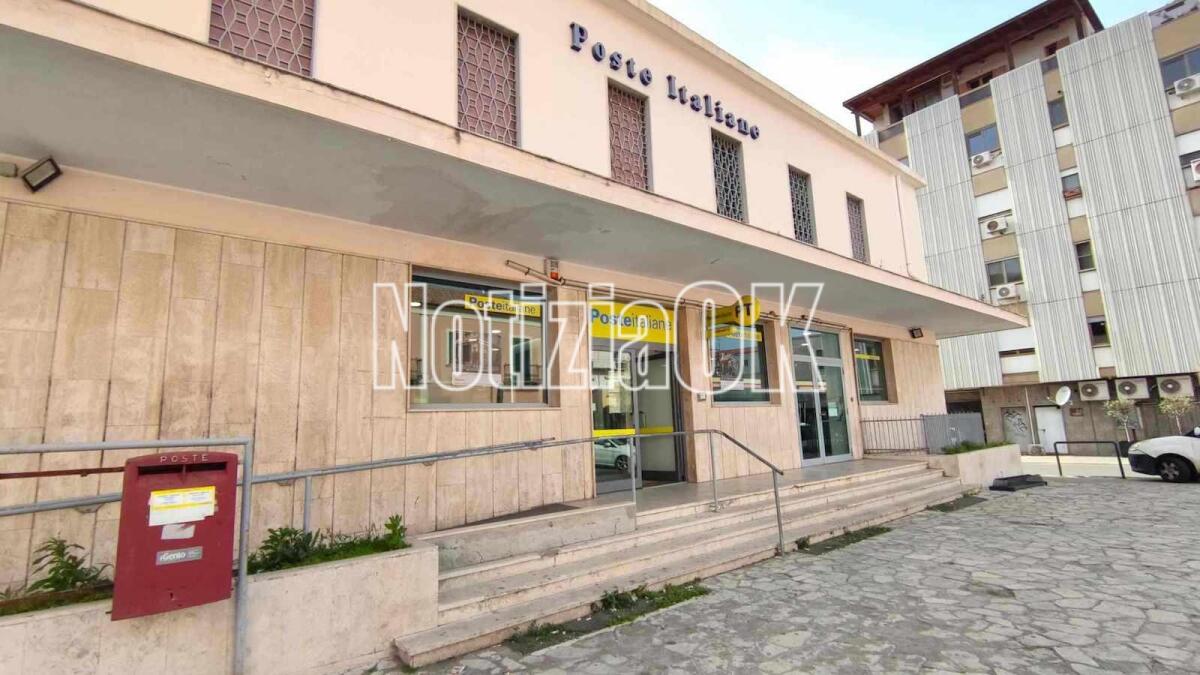 Crotone - Poste Italiane: in pagamento le pensioni di aprile - 