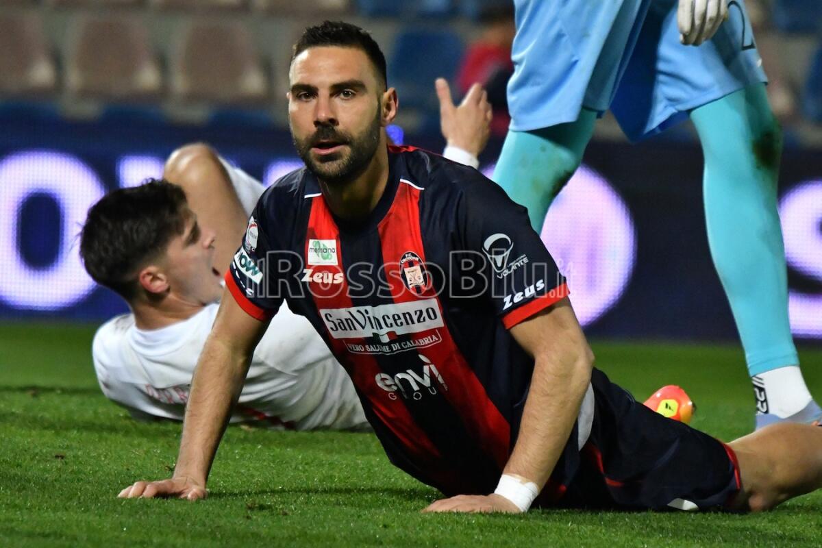 #MessinaCrotone 0-1 | Comi: "Dedico il gol a questa piazza che mi ha accolto come una grande famiglia" - Serie C 2023-2024
Stadio Ezio Scida
Crotone-Benevento
Nella foto: Gianmario Comi