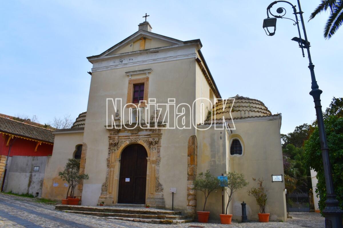 San Giuseppe, a Crotone lo splendore dell'antica Chiesa in attesa che riapra le sue porte - 
