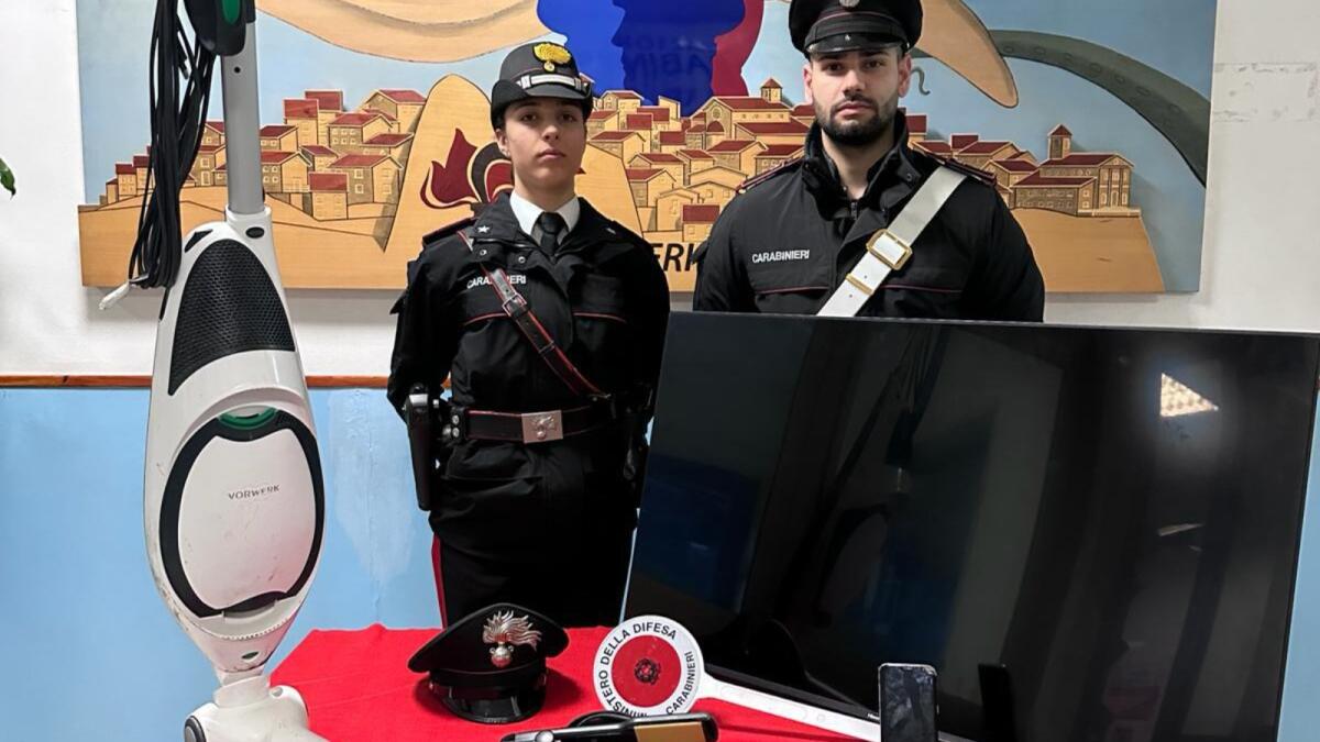 Possedeva in casa elettrodomestici rubati: una persona tratta in arresto - 