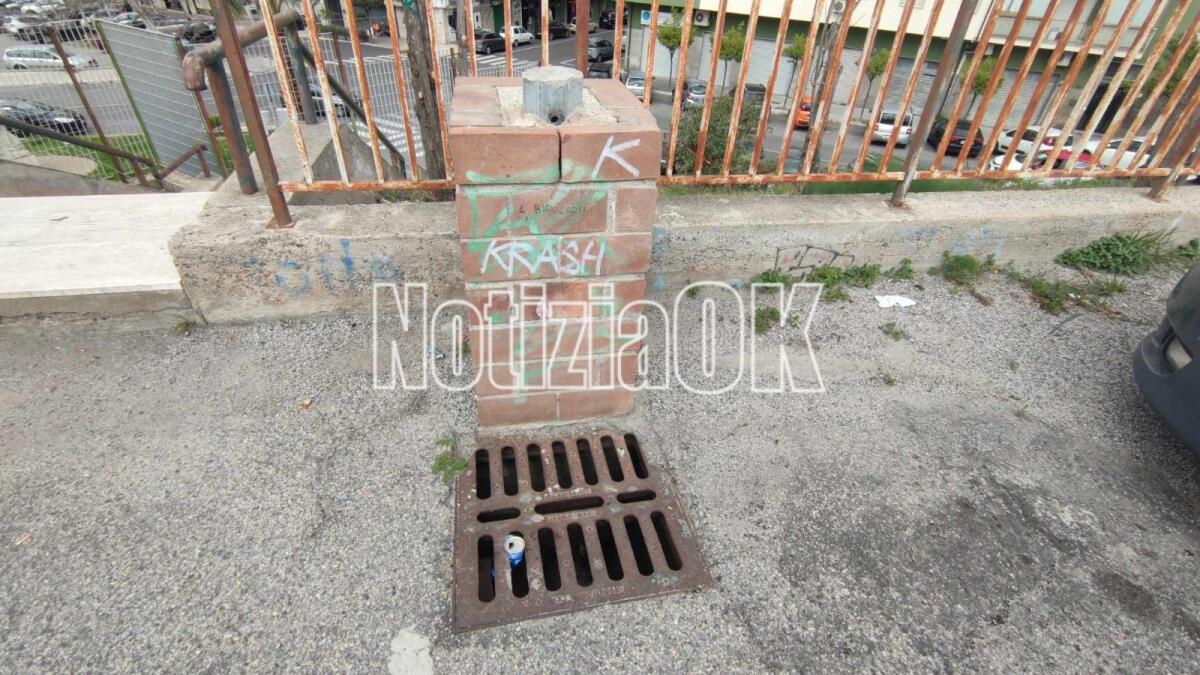Nei quartieri di Crotone: un vecchio ricordo ora senza utilità - 