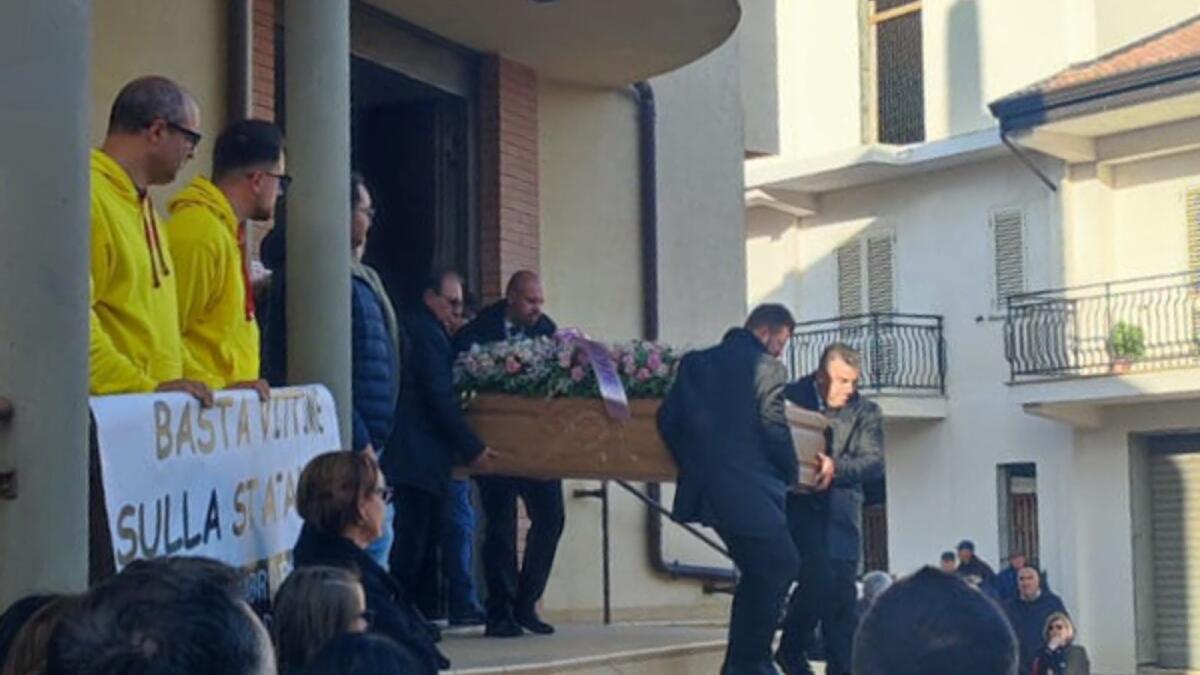 Francavilla dice addio a Marcella: ai funerali il monito per strade più sicure -