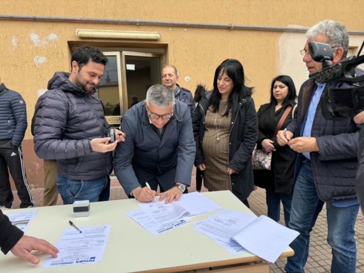 C'è la firma per i lavori di demolizione e ricostruzione della Scuola Primaria e Secondaria di Primo Grado di Sibari - 