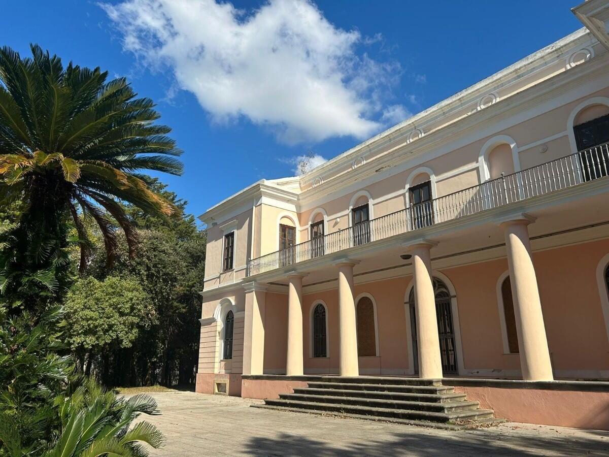 Giornate FAI di Primavera: i ragazzi del "D. Borrelli" ciceroni a Villa Margherita - 
