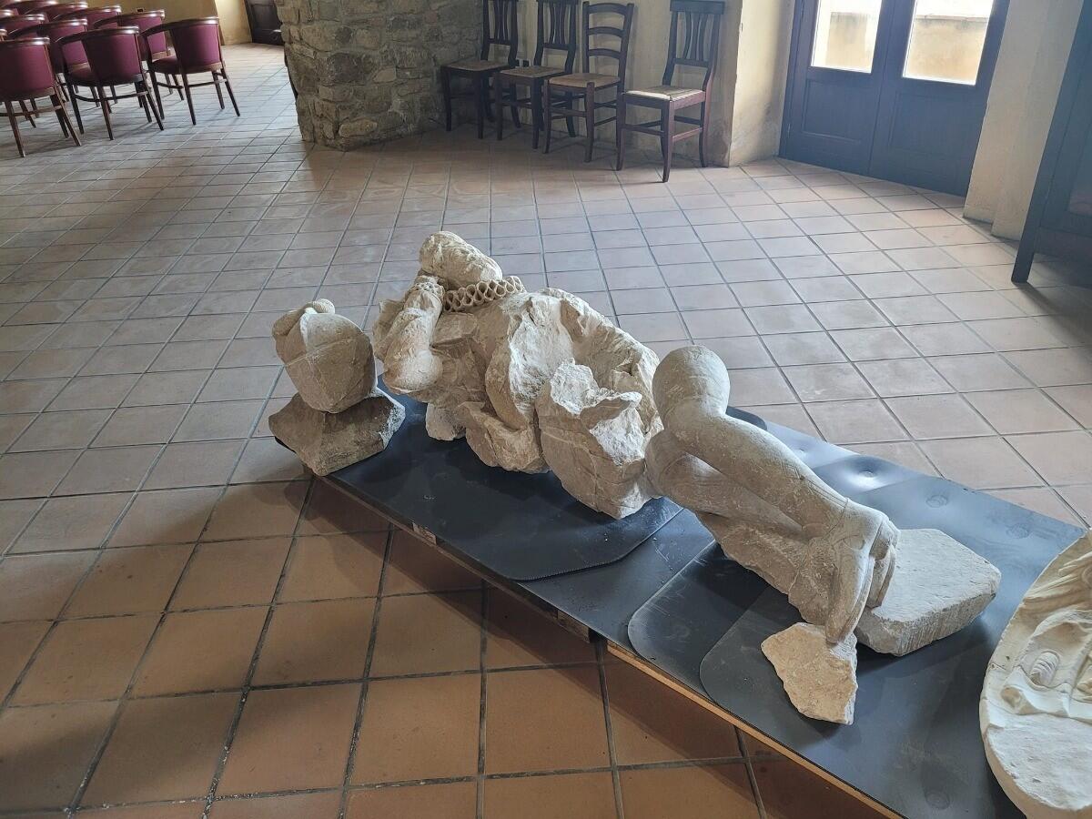 Melissa, la statua de "Il Conte di Melissa" ritorna nel Centro Storico - 