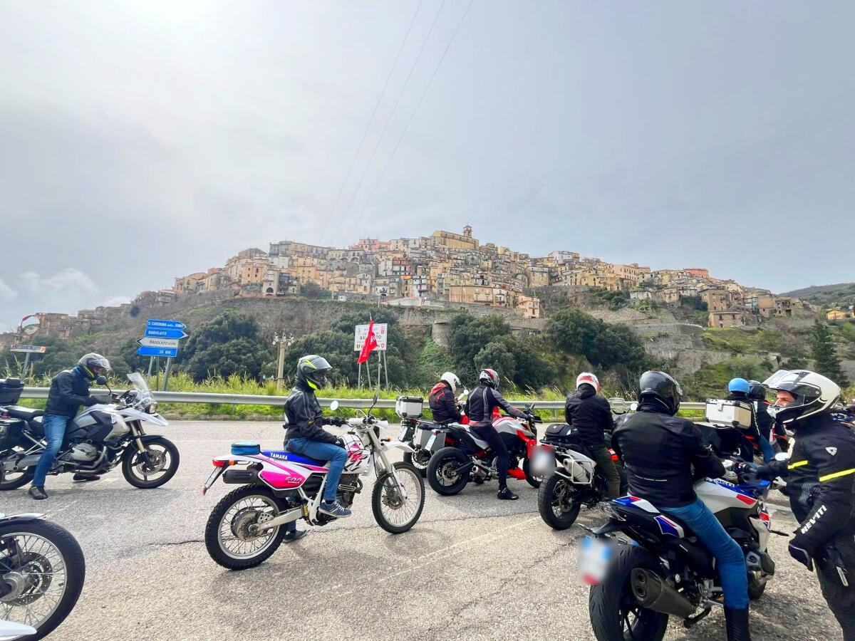 Rombo di motori in una domenica alla scoperta dei borghi calabresi - 