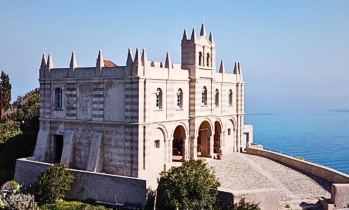 Una Chiesa di Calabria tra le più belle d'Italia - 