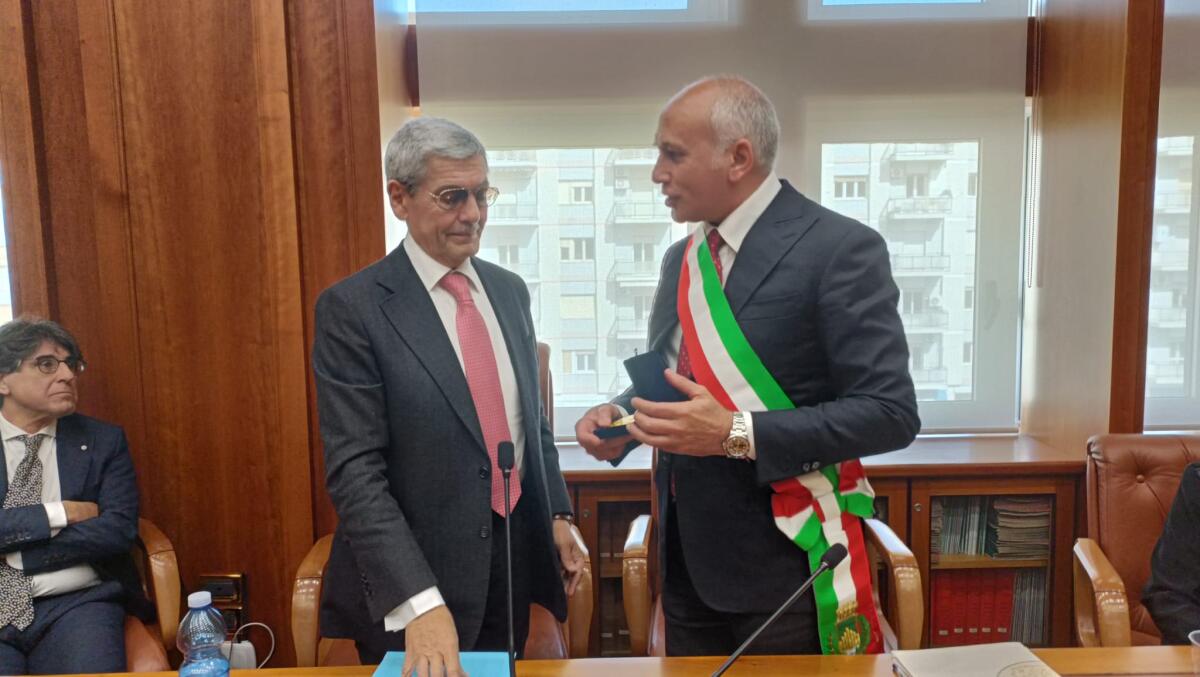 Cosenza, si congeda dopo 40 anni il procuratore Spagnuolo - 