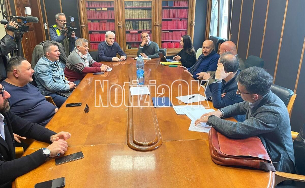 Crotone - Il Comune a lavoro per il piano industriale di Akrea - 