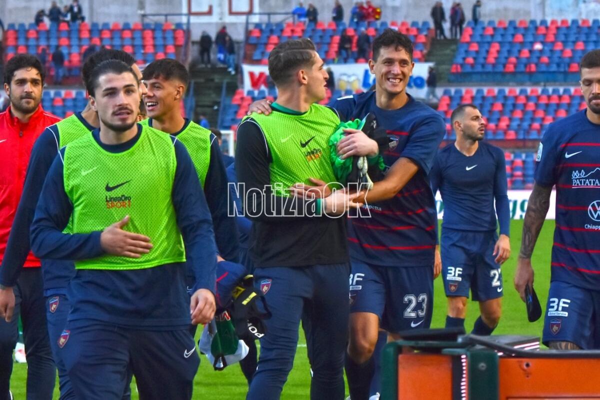 Serie B, Cosenza-Catanzaro 0-2: il derby si tinge di giallorosso ma si registrano scontri a fine gara -