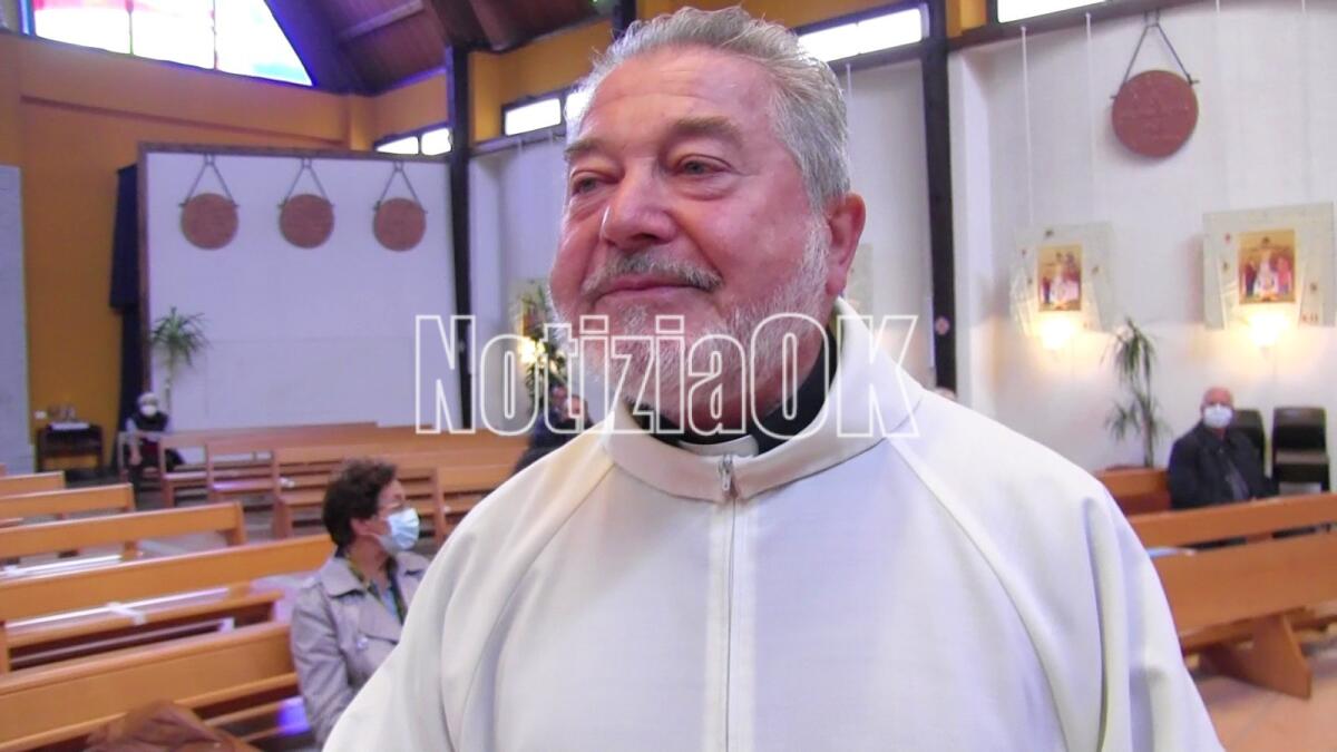 Crotone - Don Ruggero Pinton, primo parroco di Fondo Gesù: «Il mio primo amore, la gente del quartiere mi ha insegnato tanto» - 