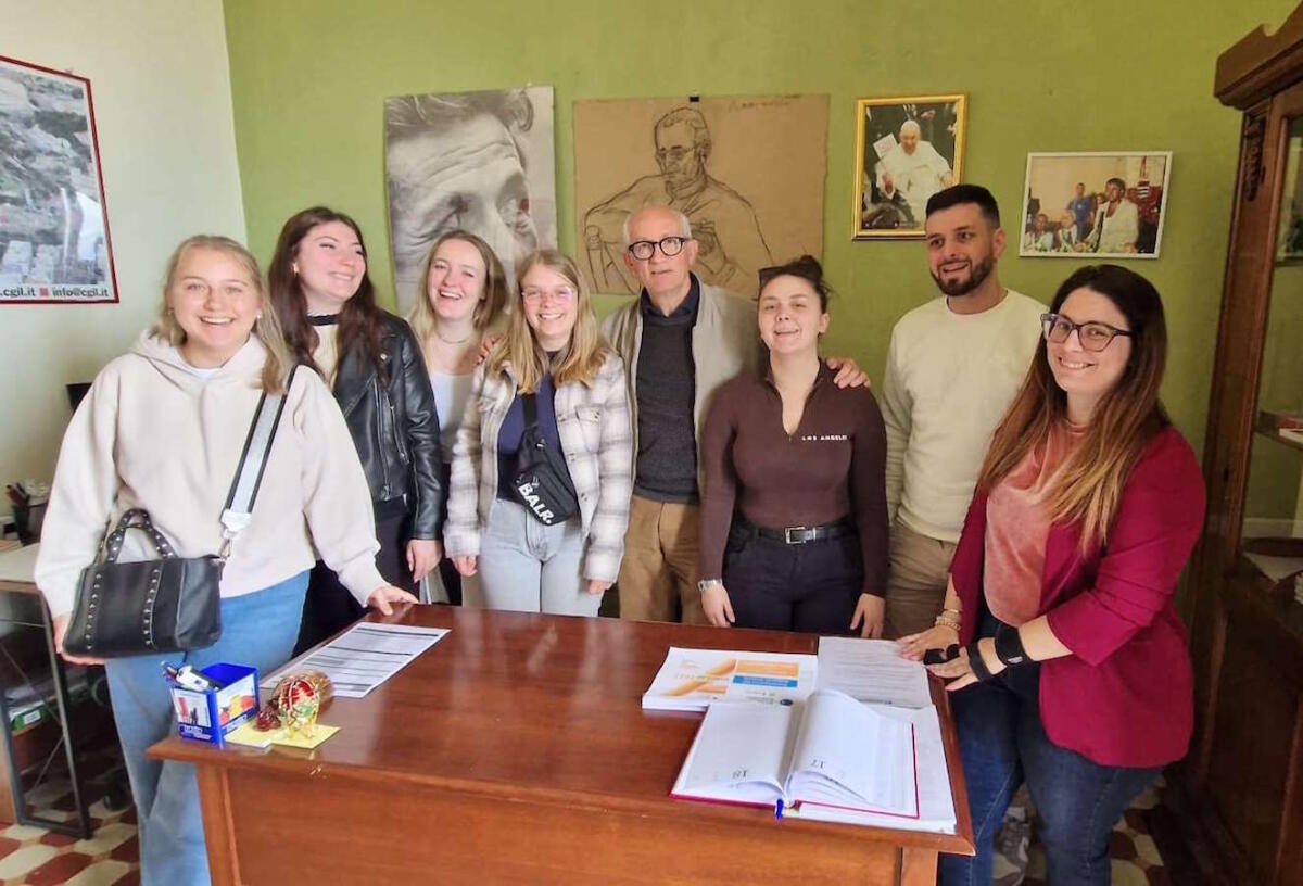 Studenti belgi in visita presso l'Associazione Matrangolo - 