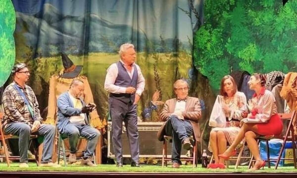 Cassano all'Ionio, successo per lo spettacolo "Otello...o...io!" con Francesco Paolantoni - 
