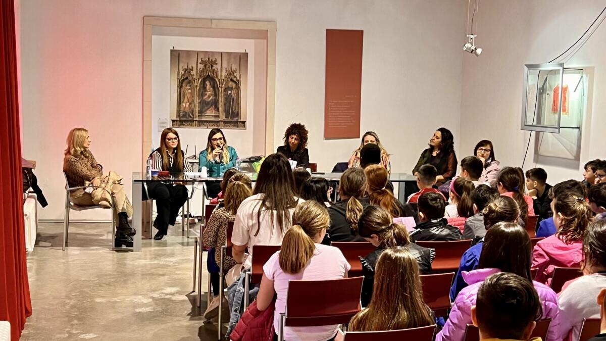 Zumpano - "Lettori si diventa": Incontro con l'autrice Carla Monia Varisano - 