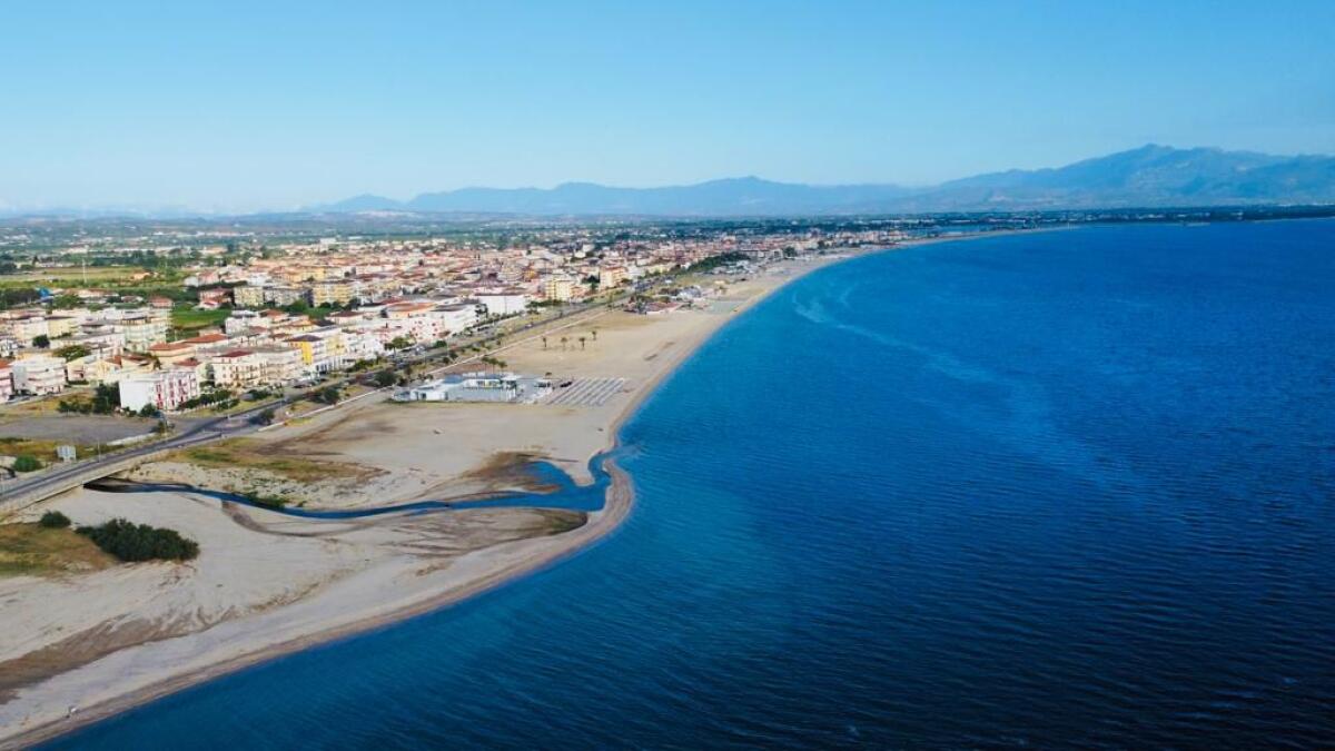 Corigliano-Rossano - Italia Viva: "140 mila euro per incarico già dato per il Piano Spiaggia" - 