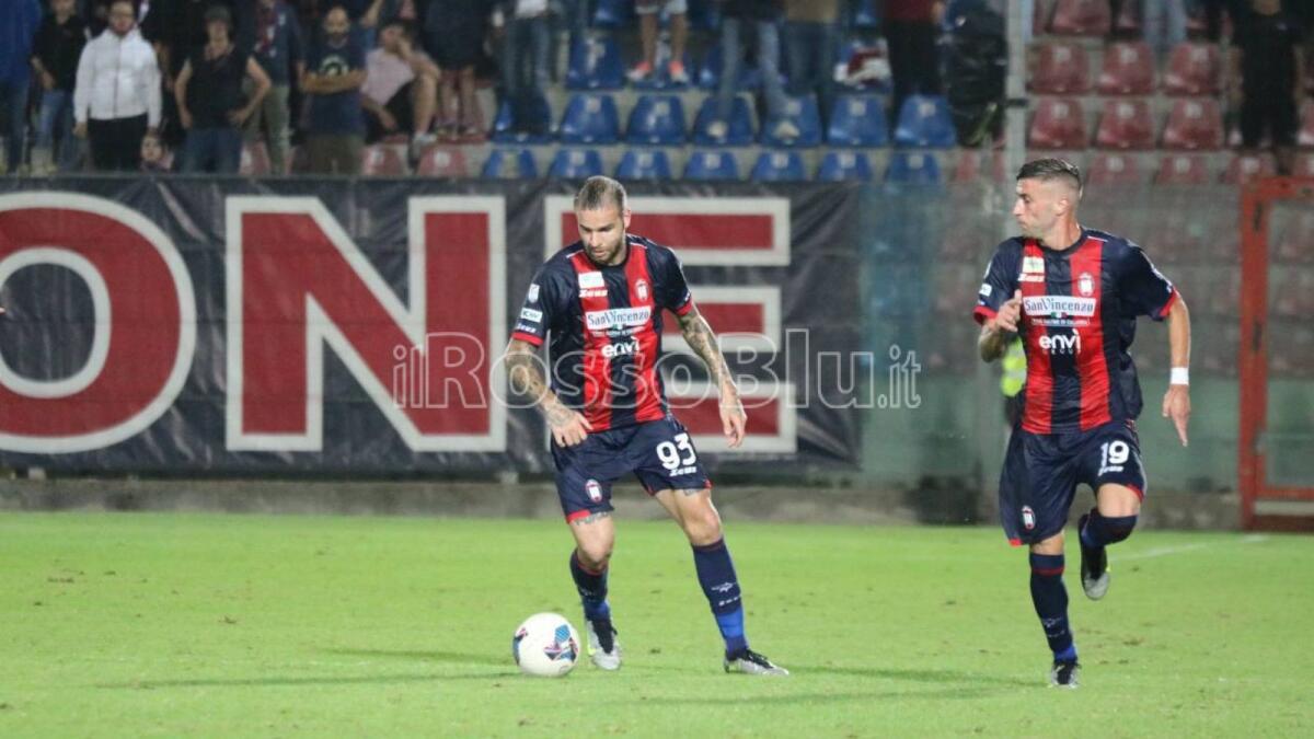 #CrotoneBrindisi 1-2 | Disastro rossoblù: così non si salva nemmeno l'onore - 
