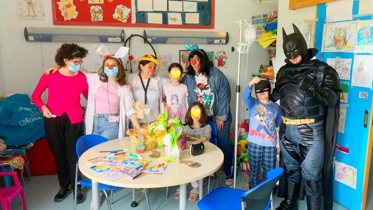 Corigliano-Rossano: Clown in corsia, "La terapia del sorriso" al servizio della comunità - 